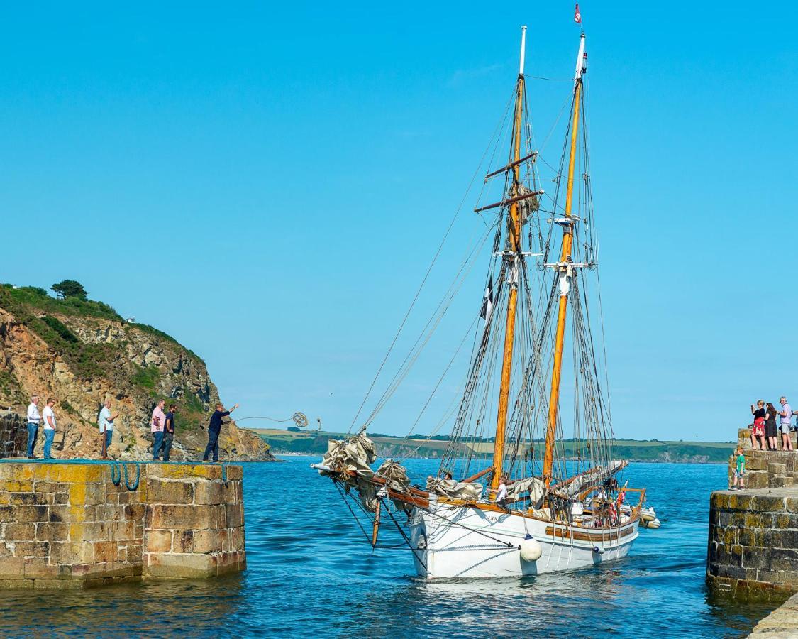 Holiday home Charlestown Cottage, Woodburner, Gardens & Parking Charlestown (Cornwall)
