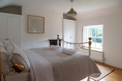 Charlestown Cottage, Woodburner, Gardens & Parking * Charlestown (Cornwall)