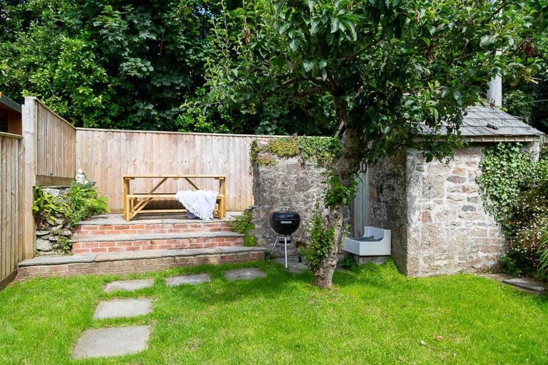 Charlestown Cottage, Woodburner, Gardens & Parking * Charlestown (Cornwall)